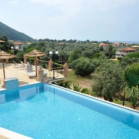Kastro Maistro Hotell 2*