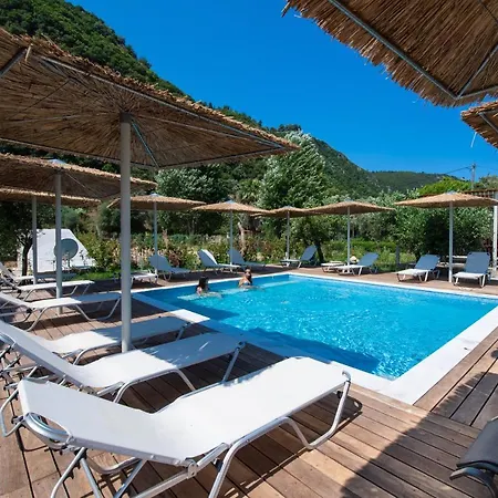 Kastro Maistro Hotell 2*