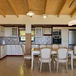 Otel Kastro Maistro