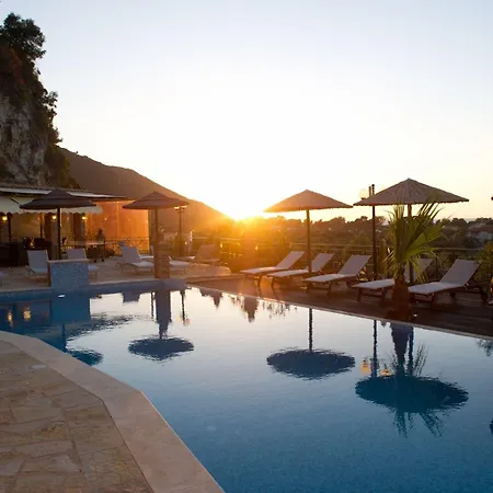 Kastro Maistro Hotel 2*